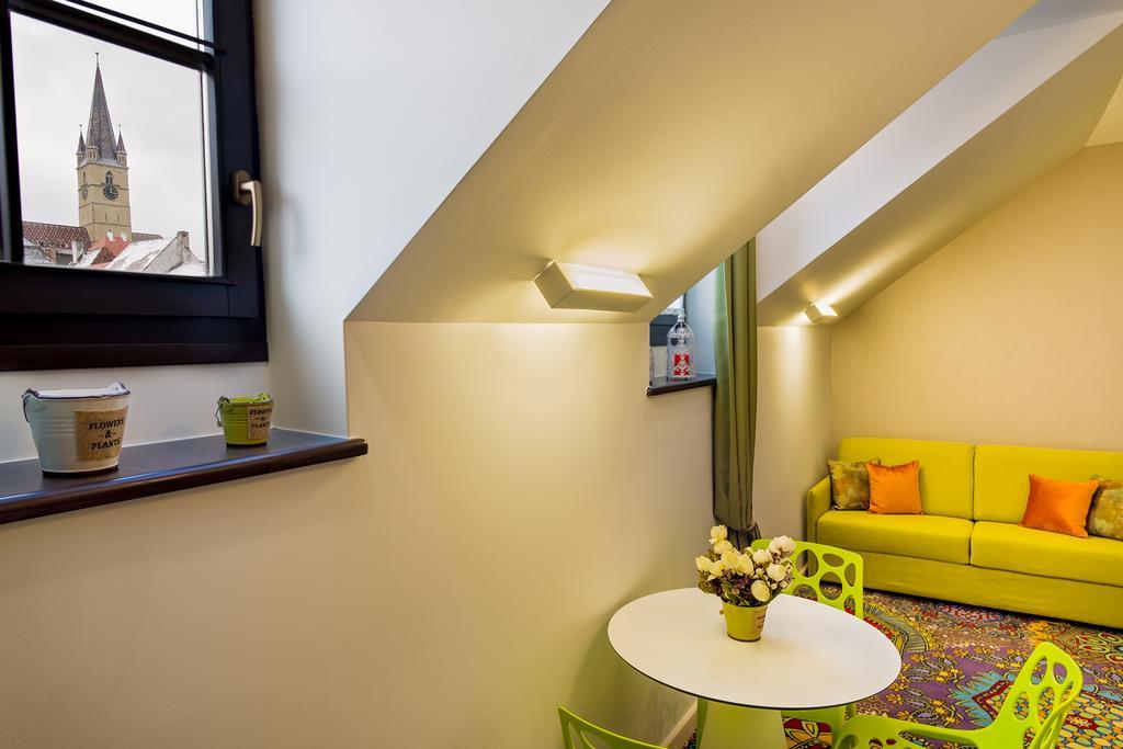 Blumenhaus Sibiu Aparthotel Екстериор снимка