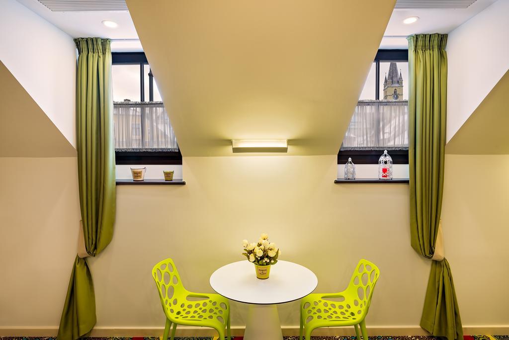 Blumenhaus Sibiu Aparthotel Екстериор снимка