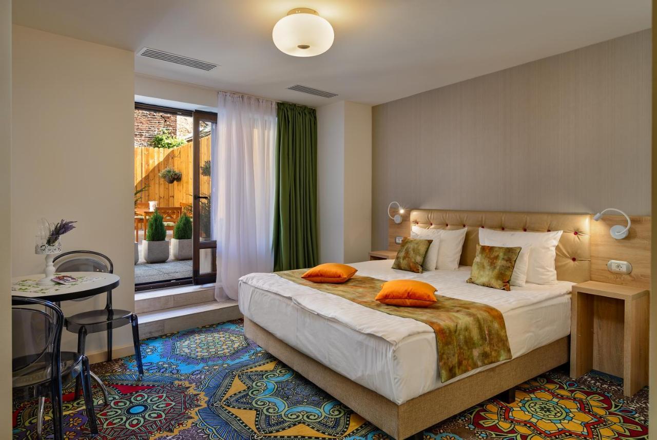 Blumenhaus Sibiu Aparthotel Екстериор снимка